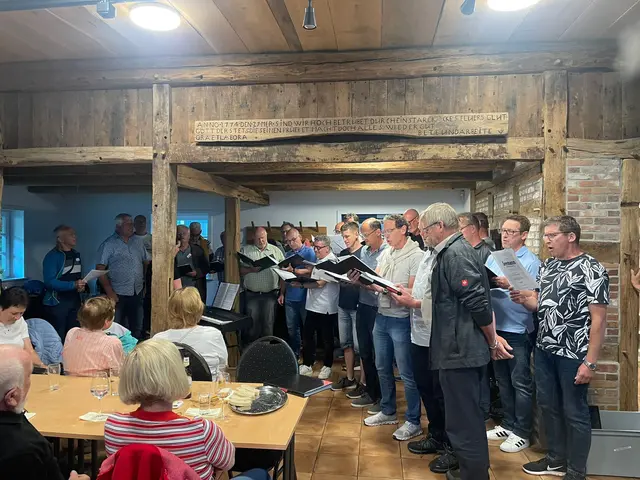 Gesungen wird überall: Der MGV Klein Heppach | Foto: MGV Germania Elstorf