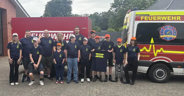 Dank der neuen Outfits sind die Mitglieder der Jugendfeuerwehr Top-Motiviert | Foto: JF Wistedt