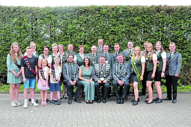 Die Würdenträger von Ahlerstedt haben ihren Verein ein Jahr lang repräsentiert  Fotos: sc