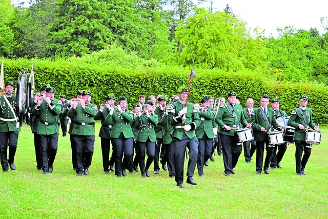 Der Spielmannszug des Tostedter Schützenvereins ist bestens eingespielt. In regelmäßigen Übungsterminen sind zahlreiche neue Lieder einstudiert worden  | Foto: Schützenverein