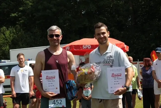 Unter den Läufern war Yohan Bouyssiere (re.) der schnellste | Foto: Handtke