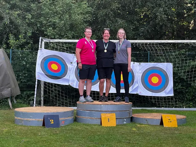 Siegerehrung Compound Damen: Anja Hermink auf Platz Eins