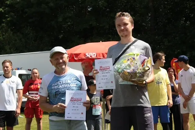 Den 1. Platz bei den Walkern belegte Daniel Gandyra (re.) | Foto: Handtke