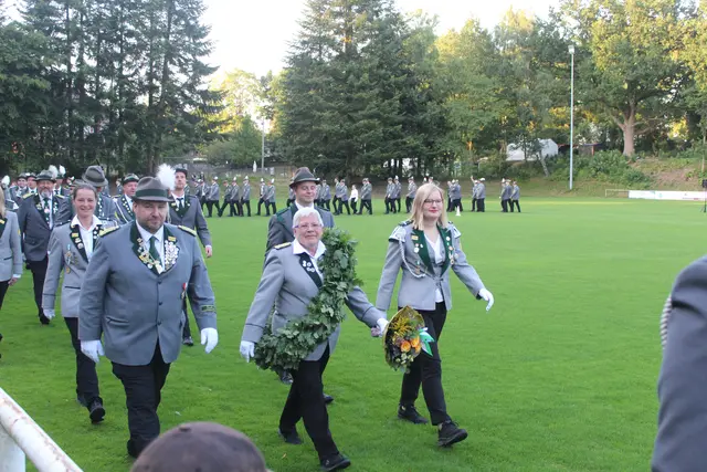 Die scheidende Königin Heike Schulz (Mi.) | Foto: pm