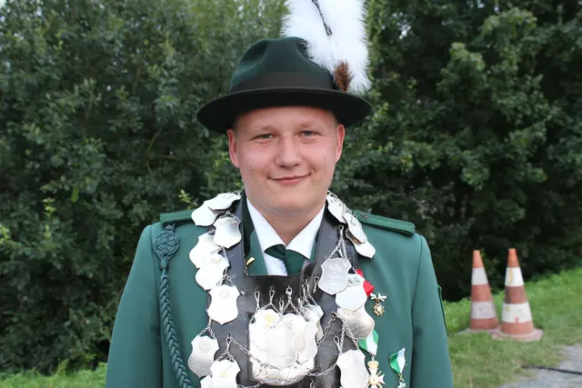 König Maximilian Jobmann, "der Kälberflüsterer" ist amtierende Majestät in Over | Foto: Schützenverein Over