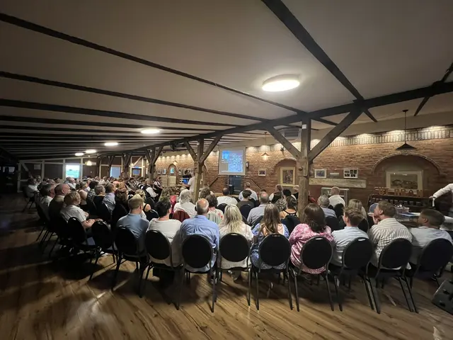 Passend zum Anlass fand die Freisprechung in einem Klinkerwerk statt: Klinkerwerk Rüsch | Foto: Kreishandwerkerschaft