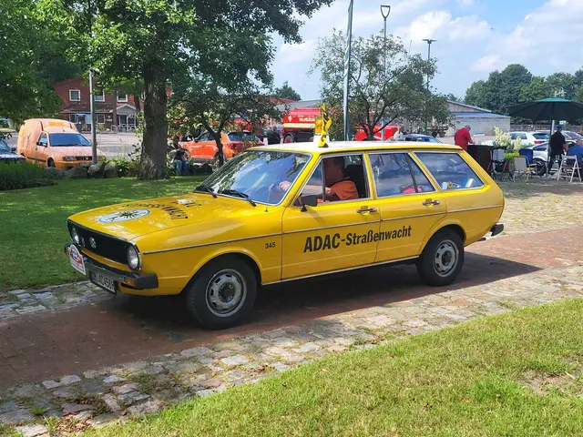 Ein alter VW Passat der ADAC Straßenwacht | Foto: wd