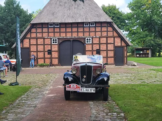 Er wurde von 1935 bis 1948 produziert: der Morris Eight Oldtimer | Foto: wd