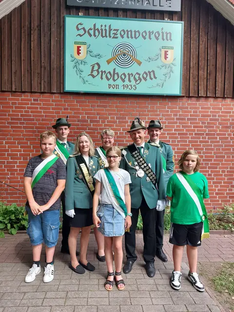 Der neue Hofstaat vom Schützenverein Brobergen | Foto: Schützenverein Brobergen