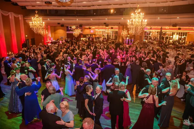 Das Stadeum lädt zur Ballnacht ein | Foto: Martin Elsen