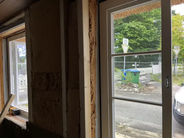 Eine zuvor fehlende Dämmung wurde im Zuge der Bauarbeiten neu eingebaut | Foto: sra