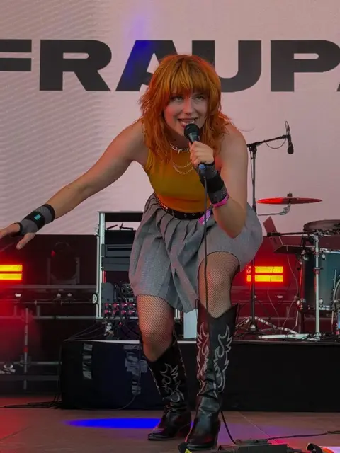 Lisa, Sängerin bei der Band Frau Paul aus Hamburg | Foto: @olb_in_concert