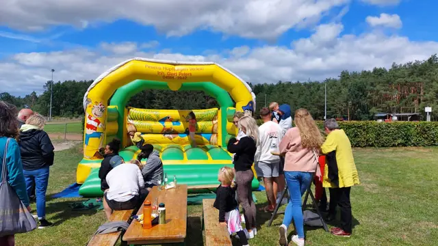 Auch für die kleinen Gäste bietet das Sommerfest einiges  | Foto: MTV Ramelsloh