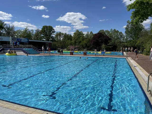 Achtung! neue Öffnungszeiten im Freibad Jesteburg | Foto: Wolfgang Schleich