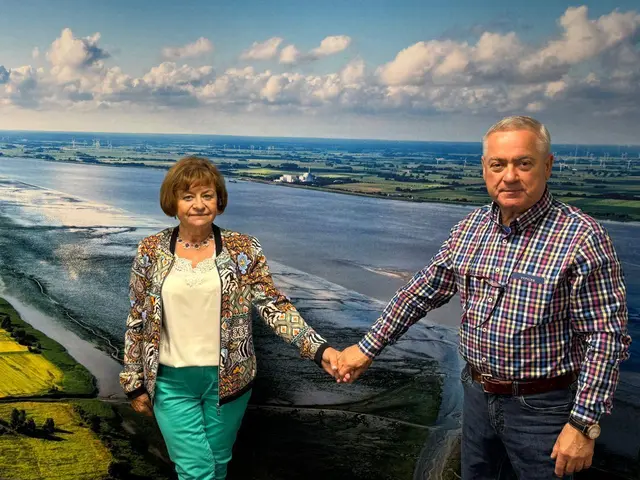 Grischa Kaflowsky und seine Frau Halyna bei ihrem Besuch im Kreishaus | Foto: Daniel Beneke