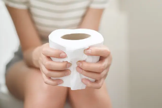 Durchfall kann jederzeit zuschlagen. Eine Arzneihefe bekämpft dann die Ursachen | Foto: stock.adobe.com Metaphum