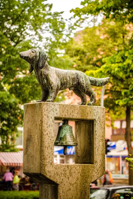 Ein Buxtehuder Wahrzeichen kann auch im klassisch-norddeutschen Schietwetter fotogen sein | Foto: Peter Jännert