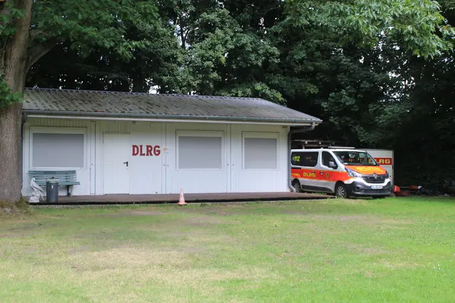 Die DLRG hat ihren Sitz im Freibad | Foto: pm