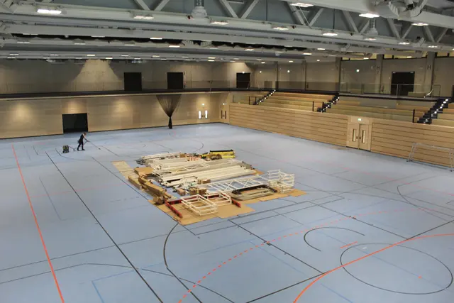 Die Dreifeld-Halle mit ausziehbaren Tribünen | Foto: pm
