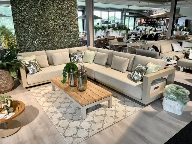 Modell „Metropolitan“ in Latte: Hochwertige Materialien, modernes Design, perfekter Komfort | Foto: 1001 Sommer