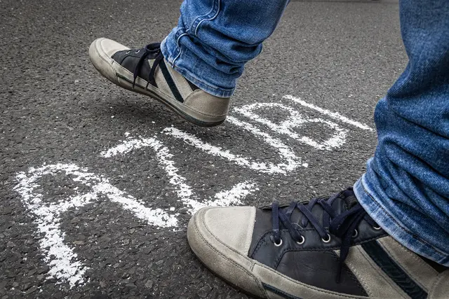 Als fitter und engagierter Azubi einen Schritt nach vorne machen: Jugendliche haben die  Chance auf ein Azubi-Stipendium – egal, welchen Beruf sie ansteuern | Foto: IG BAU | Alireza Khalili