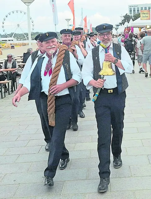 Für tolle Stimmung in Travemünde sorgten De Tampentrekker | Foto: Chor