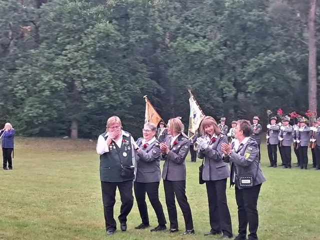 Eine sichtlich gerührte Damenkönigin | Foto: Anika Werner