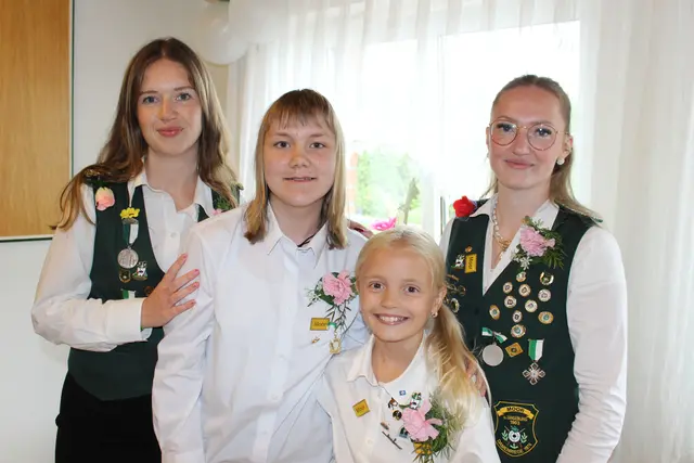 Johanna Heitmann (v.li.), Lena Schwormstedt, Clara Krüger, Josefine Heitmann | Foto: Schützenverein Moor