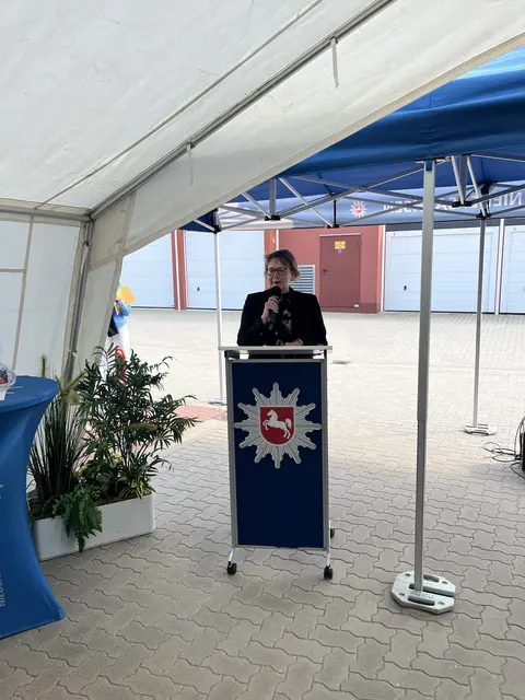 Niedersachsens Ministerin für Inneres, Sport und Digitalisierung Daniela Behrens bei ihrer Begrüßungsrede | Foto: sra