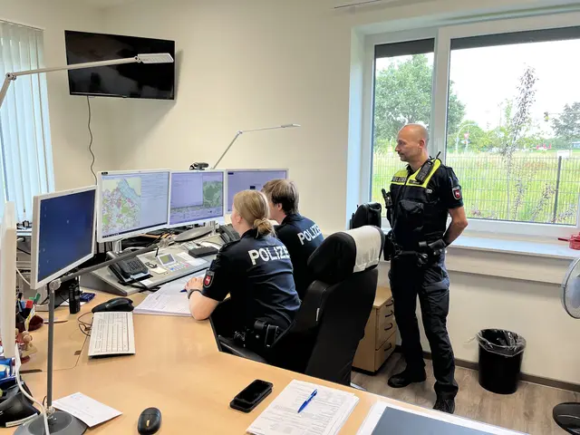 Der Funkraum ist die Überwachungszentrale und das Herzstück der neuen Autobahnpolizei | Foto: sra