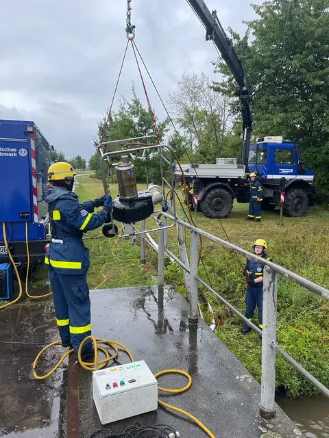Schweres Gerät im Einsatz | Foto: THW