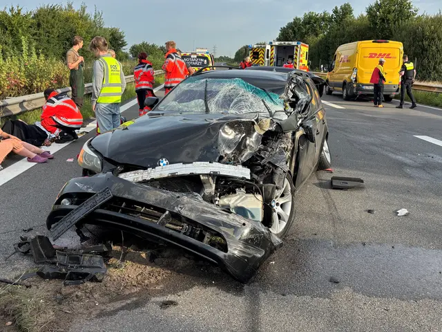 Der beschädigte BMW | Foto: Polizei