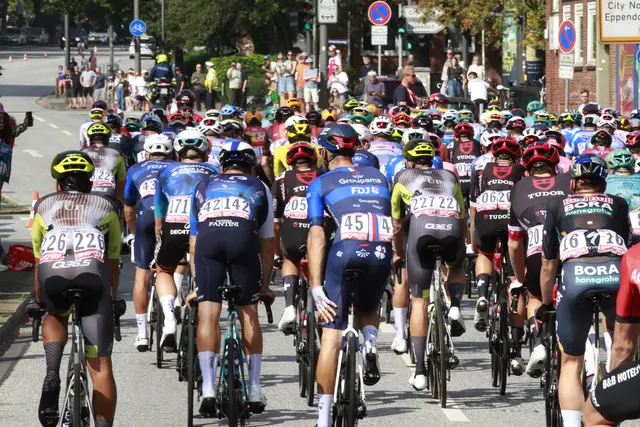 23 Profi-Teams starten bei den ADAC-Cyclassics | Foto: Roth Foto