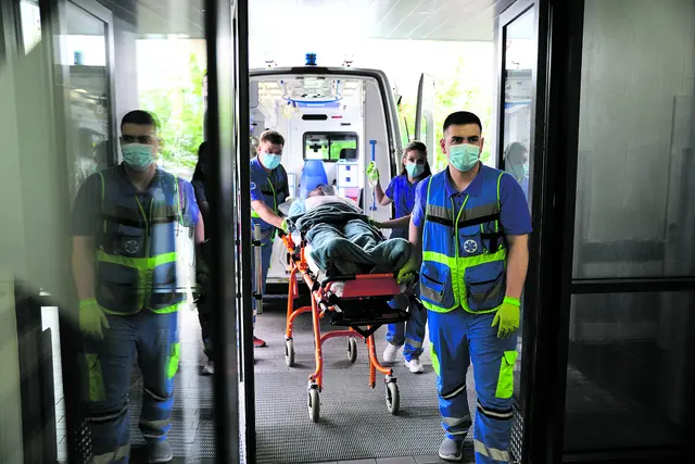 Bald bundeseinheitlich geregelt? Auch der Rettungsdienst soll reformiert werden | Foto: Symbolfoto/Adobe Stockwerk Svitlana