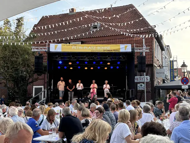 Eröffnung am Petri-Platz | Foto: pau