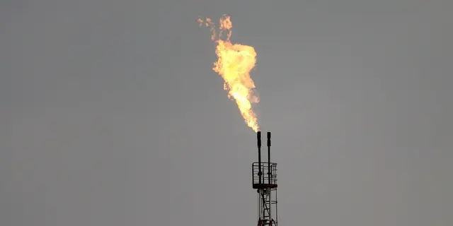  So sieht es aus, wenn Gas abgefackelt wird (Symbolbild) | Foto: Adobe Stock/wb77