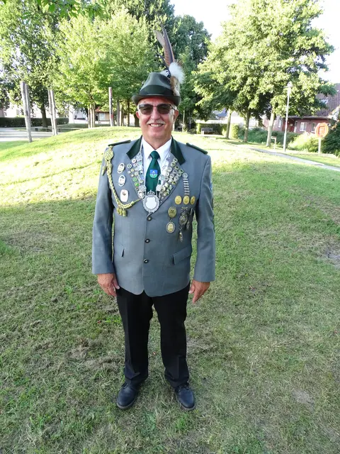 Kaiser Uwe Gerkens | Foto: Schützenverein Bützfleth
