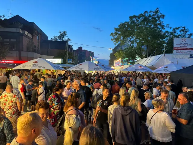 Jährlich kommen tausende Besucher auf das Meckelfelder Dorffest | Foto: Hamann