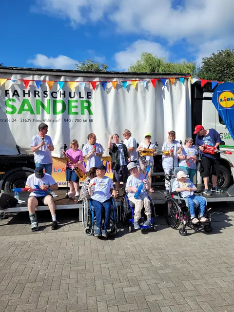 Für echte Gänsehautmomente sorgte der Auftritt der LeA-Band | Foto: LeA Neu Wulmstorf gGmbH 