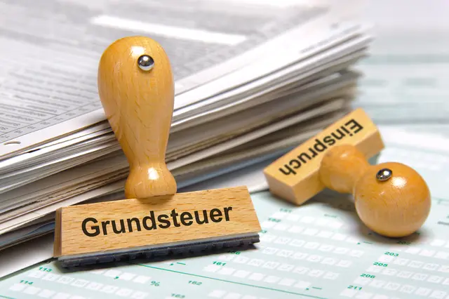 Der Bund der Steuerzahler kritisiert, dass zahlreiche Kommunen in Niedersachsen in diesem Jahr die Grundsteuer über den aufkommensneutralen Hebesatz hinaus erhöht haben | Foto: Adobe Stock/Wolfilser