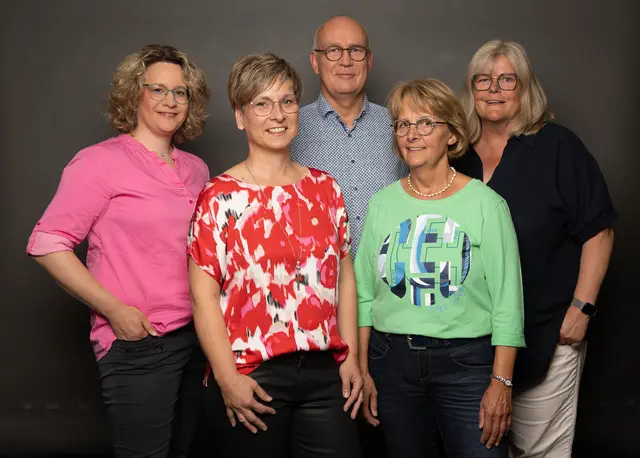 Das Team von "Auge &amp; Ohr" (v. li.): Christina Rahjes, Antje Lackmann, Stephan Kleinhans, Elke Petersen und Silke Hinz | Foto: Andreas Hannig