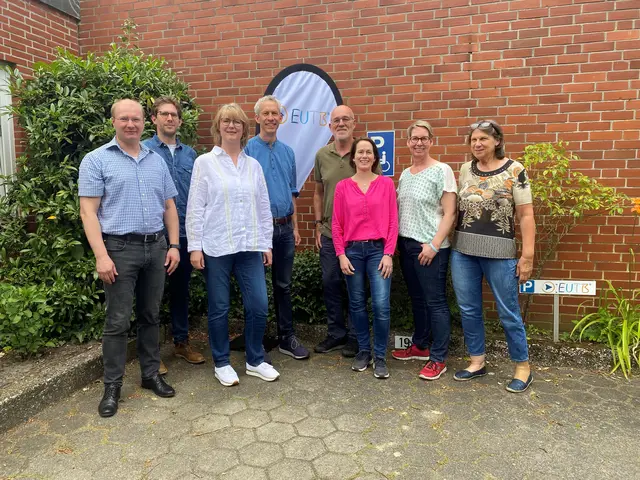 Geballte Kompetenz für Teilhabe und Inklusion (v. li.): Holger Buhr, Lars Finck, Heike Clasen-Gaß und Nikolaus Lemberg vom  Vorstand des Vereins Bene e.V. sowie Rüdiger Scheel, Christin Marquardsen, Manja Günther und Susanne Linnekogel vom EUTB-Beratungsteam | Foto: BeNe e.V.