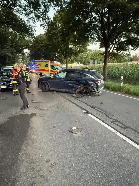 Díe Unfallstelle auf der B73 | Foto: Frank Ewald, Pressebeauftragter Feuerwehren SG Oldendorf-Himmelpforten