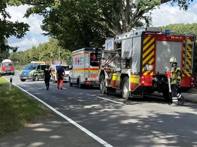 beim Brandeinsatz am Mittwoch, 20. August, waren in Bendestorf drei Wehren vor Ort | Foto: FF Bendestorf/Lasse-Bo Fries