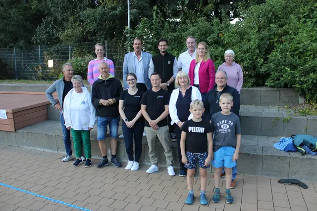 Einige der Sponsoren mit den Veranstaltern der "Nassen Nacht" | Foto: ce