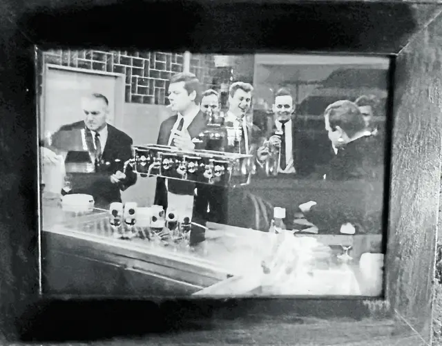 Die Bar und Theke waren beliebte Gastplätze | Foto: Familie