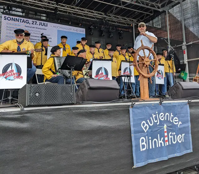 Der Heidjer-Stanty-Chor-Buchholz bekam am meisten Applaus | Foto: Chor