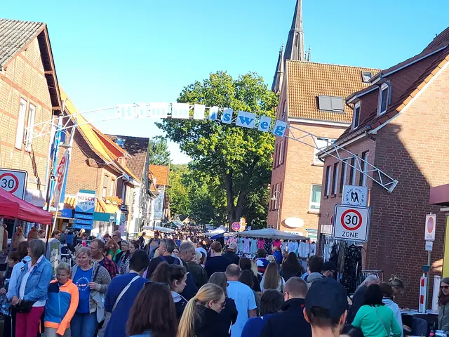 Der Tostedter Himmelsweg am Samstagmorgen kurz nach neun Uhr | Foto: sh