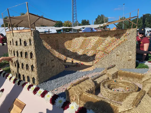 Das Colosseum wurde von der Gruppe Pfusch am Bau nachgebaut | Foto: Anika Werner
