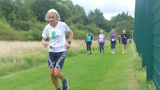 Rita Nowottny-Hupka zog konzentriert ihre Runden und gewann die Einzelwertung bei den Frauen über 58,75 km | Foto: TuS Fleestedt